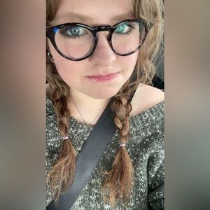 Meet your Posher, Grace